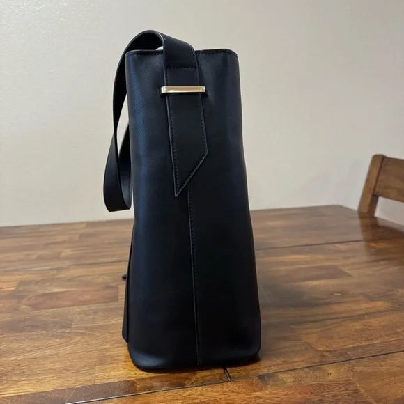 BEIS Wicked Tote - Picture 5 of 14